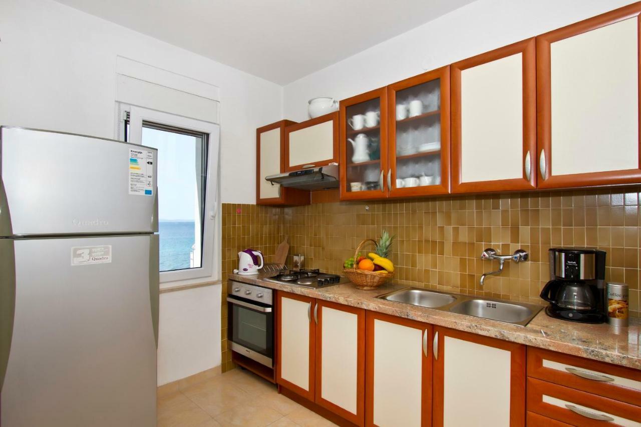 Apartment Topic Near The Beach Podstrana Exterior photo